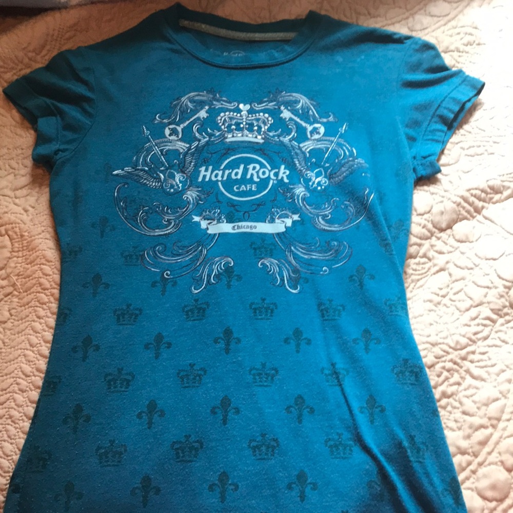 🔥🔥Soft, stretchy, form fitting t shirt